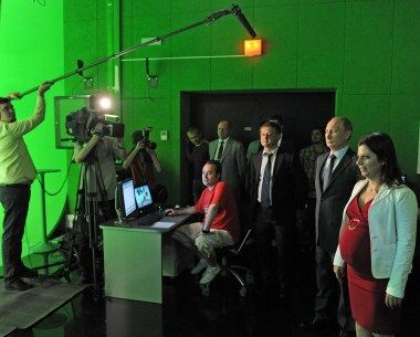 Editor in chief Margarita Simonyan gives Putin a tour of RTâ€™s new studio complex in Moscow in 2013