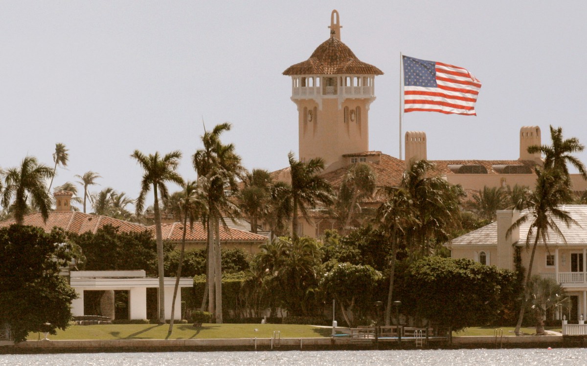 US TRUMP FLAG DISPUTE