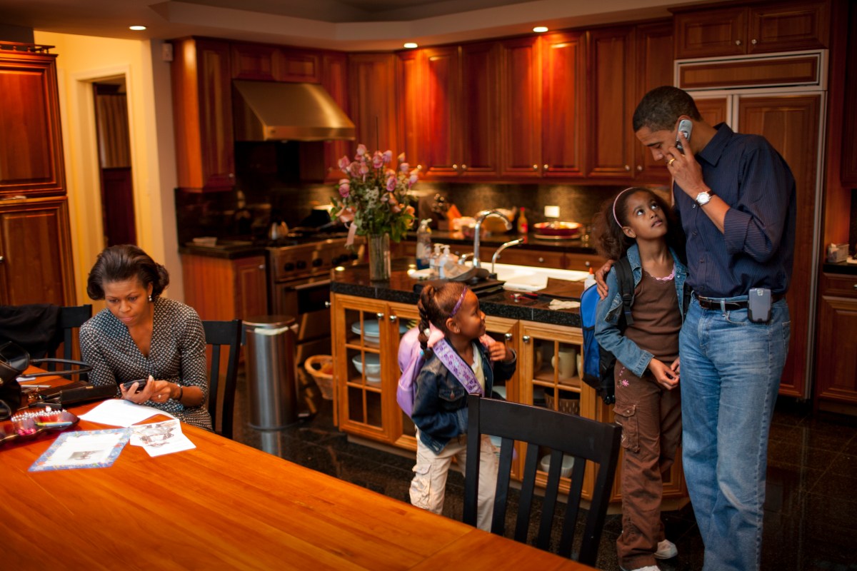 Senator Barak Obama spends time with his daughters Malia, 8, and Sasha, 5, and wife Michelle before the girls leave for school