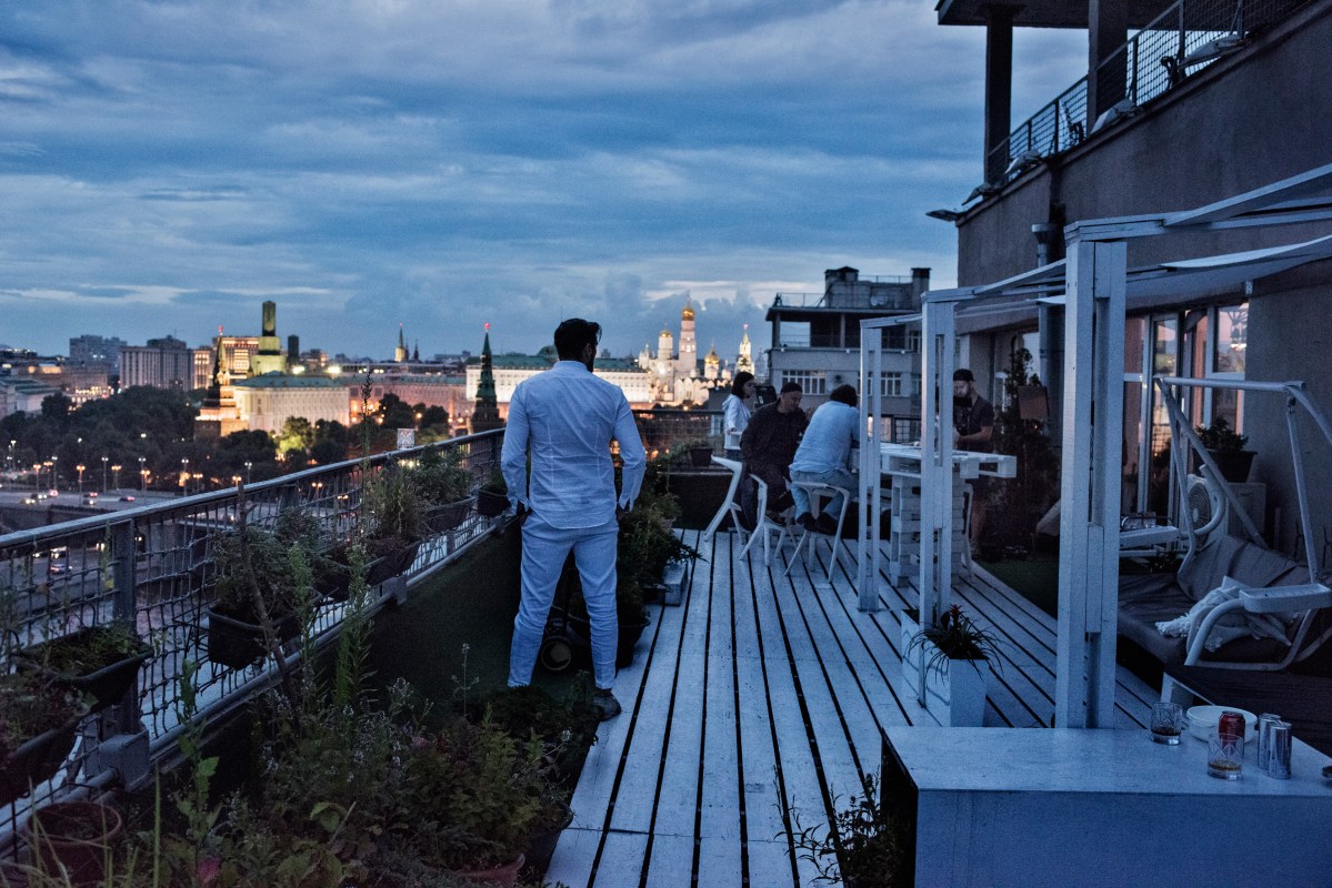 Rooftop University, A Friday evening event held by Departament, a marketing agency, that sponsors talks by professionals in media, culture, and business, Moscow, July 2015.